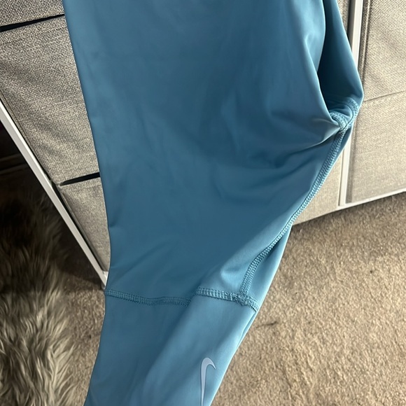 MEDIUM BLUE NIKE LEGGINGS CODE: cu5293-424 - Picture 3 of 4
